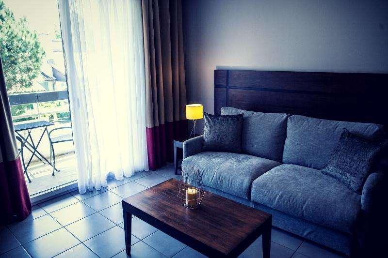 טורנפוי Hotel Residence Les Pins Galants חדר תמונה
