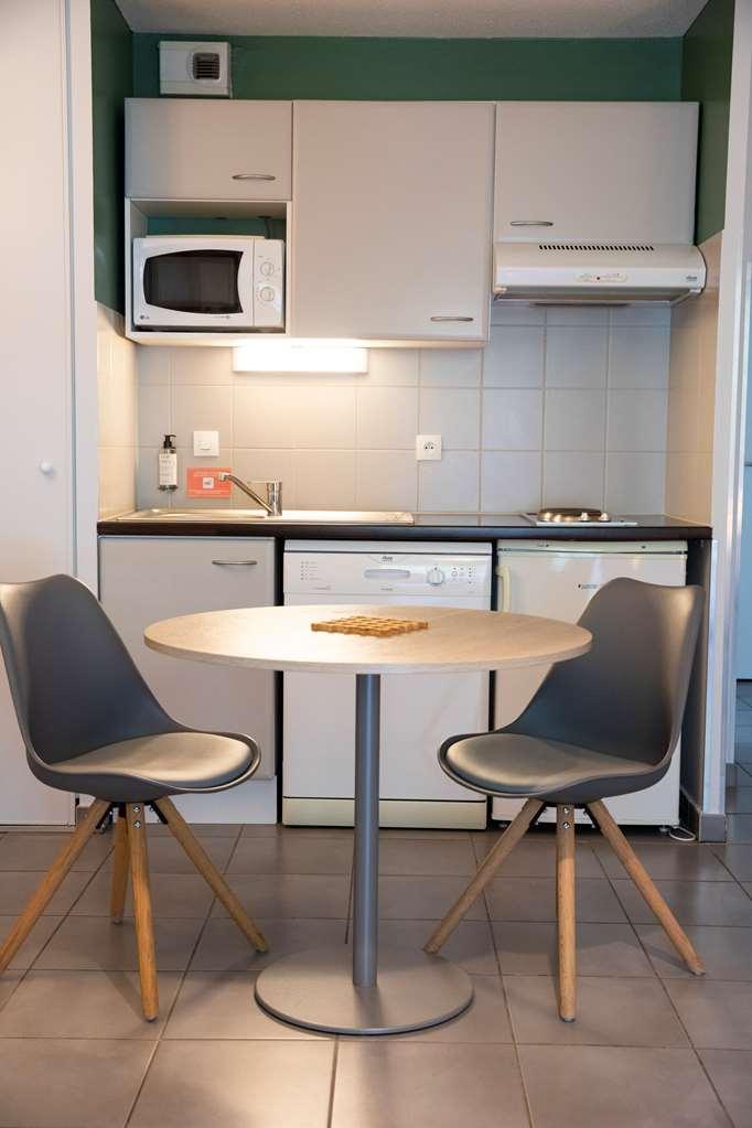 טורנפוי Hotel Residence Les Pins Galants חדר תמונה