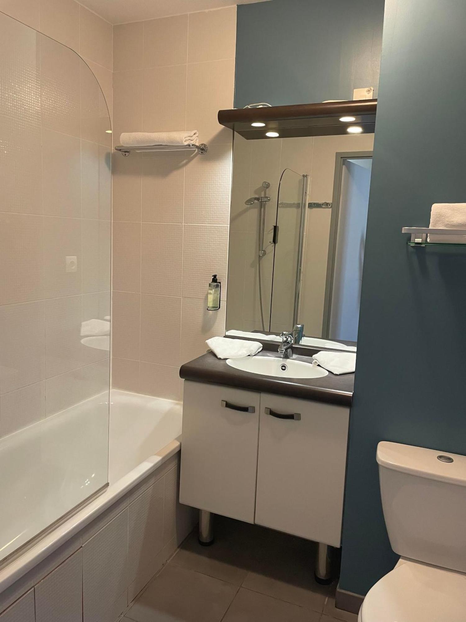טורנפוי Hotel Residence Les Pins Galants מראה חיצוני תמונה