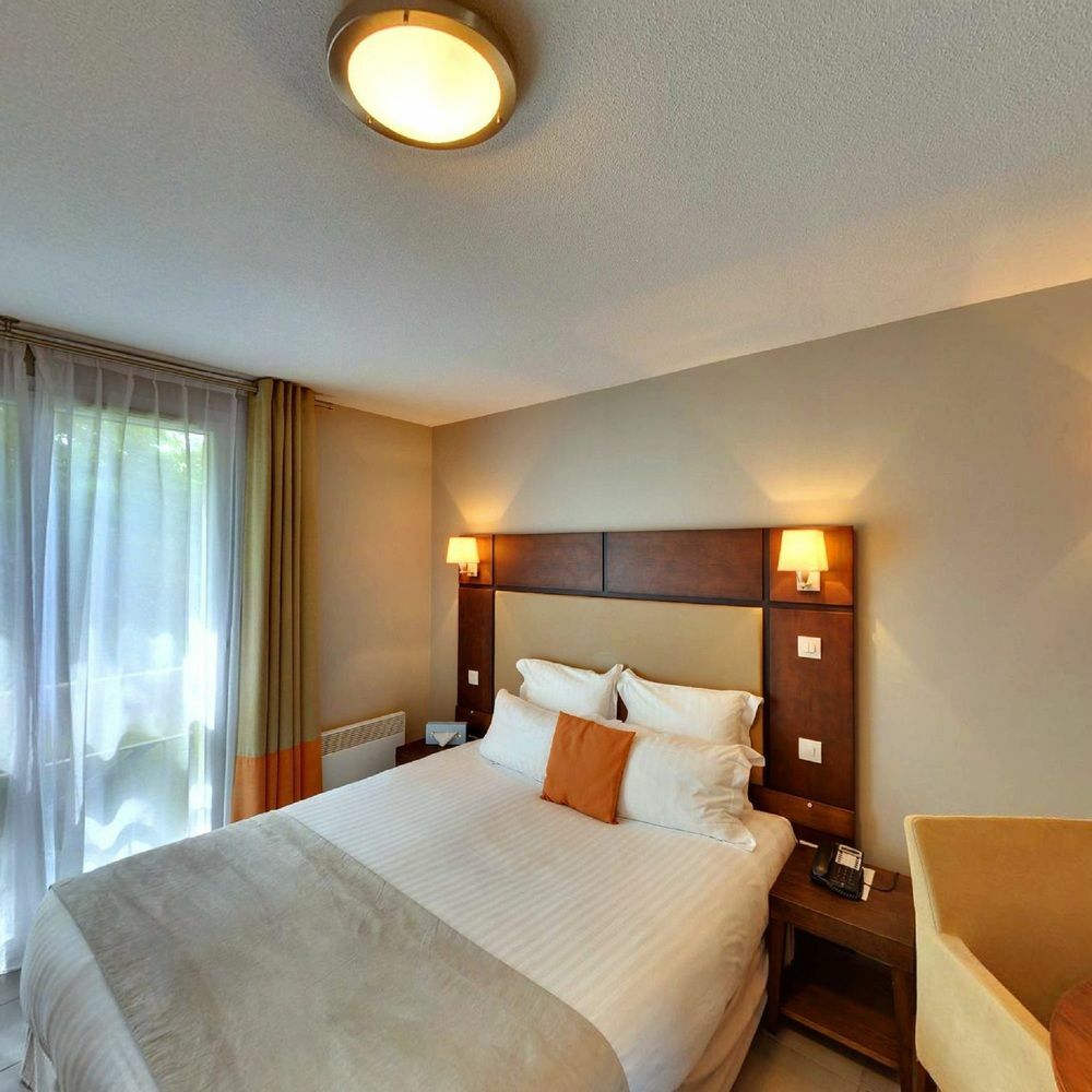 טורנפוי Hotel Residence Les Pins Galants מראה חיצוני תמונה