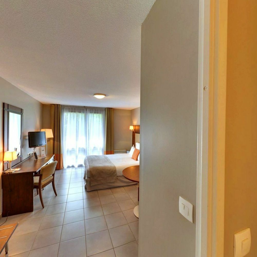 טורנפוי Hotel Residence Les Pins Galants מראה חיצוני תמונה