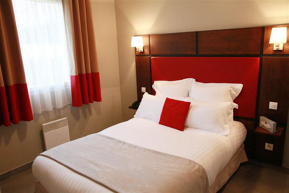 טורנפוי Hotel Residence Les Pins Galants מראה חיצוני תמונה
